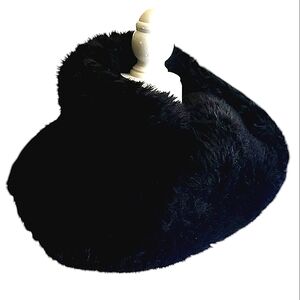 H&M Twisted Black Faux Fur Neck Wrap